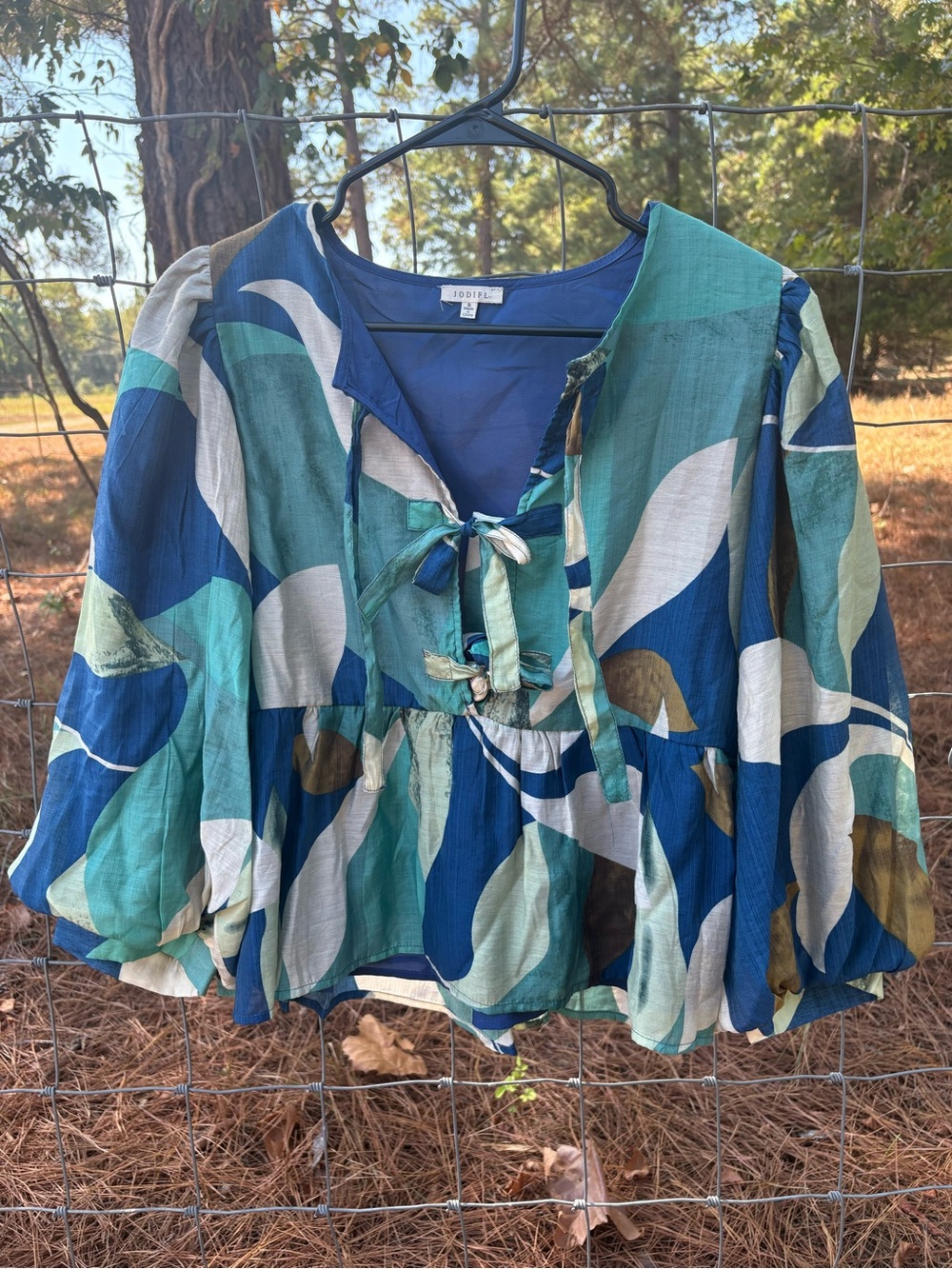 Joie Multi-Blue & Green Abstract Tie-Front Cropped Peasant Blouse